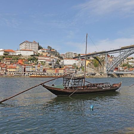 Flh Almada Cozy Apartment With View Porto Luaran gambar