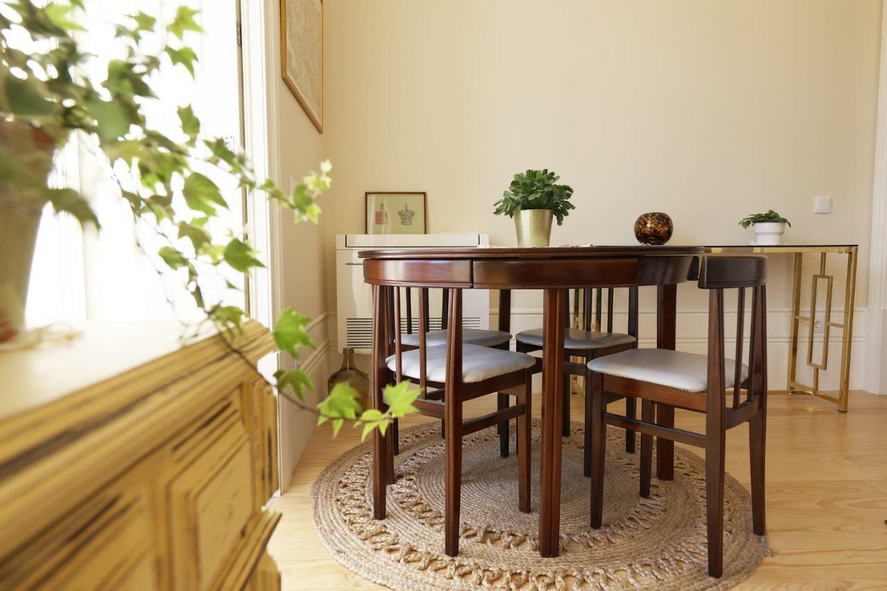 Flh Almada Cozy Apartment With View Porto Luaran gambar